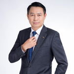 Wu Jianyi (Technical director of China Merchants Energy shipping Co., Ltd.,)
